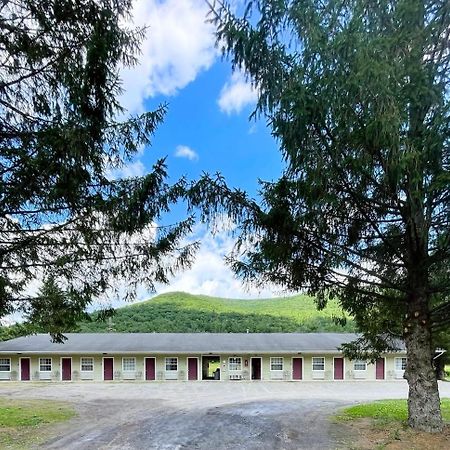 Coach Stop Motel Wellsboro Εξωτερικό φωτογραφία